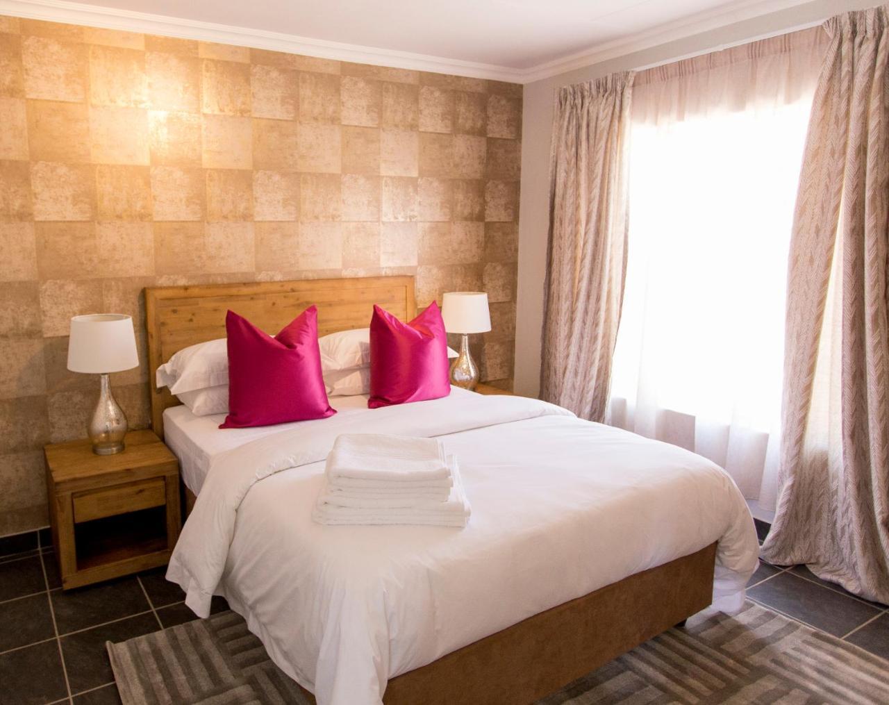 3 Lux Suites Middelburg  Exteriör bild